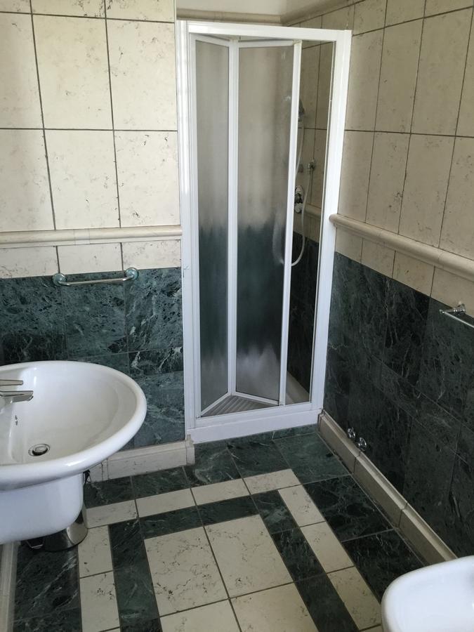 Hotel Ristorante Il Pirata San Vito di Leguzzano Exteriör bild